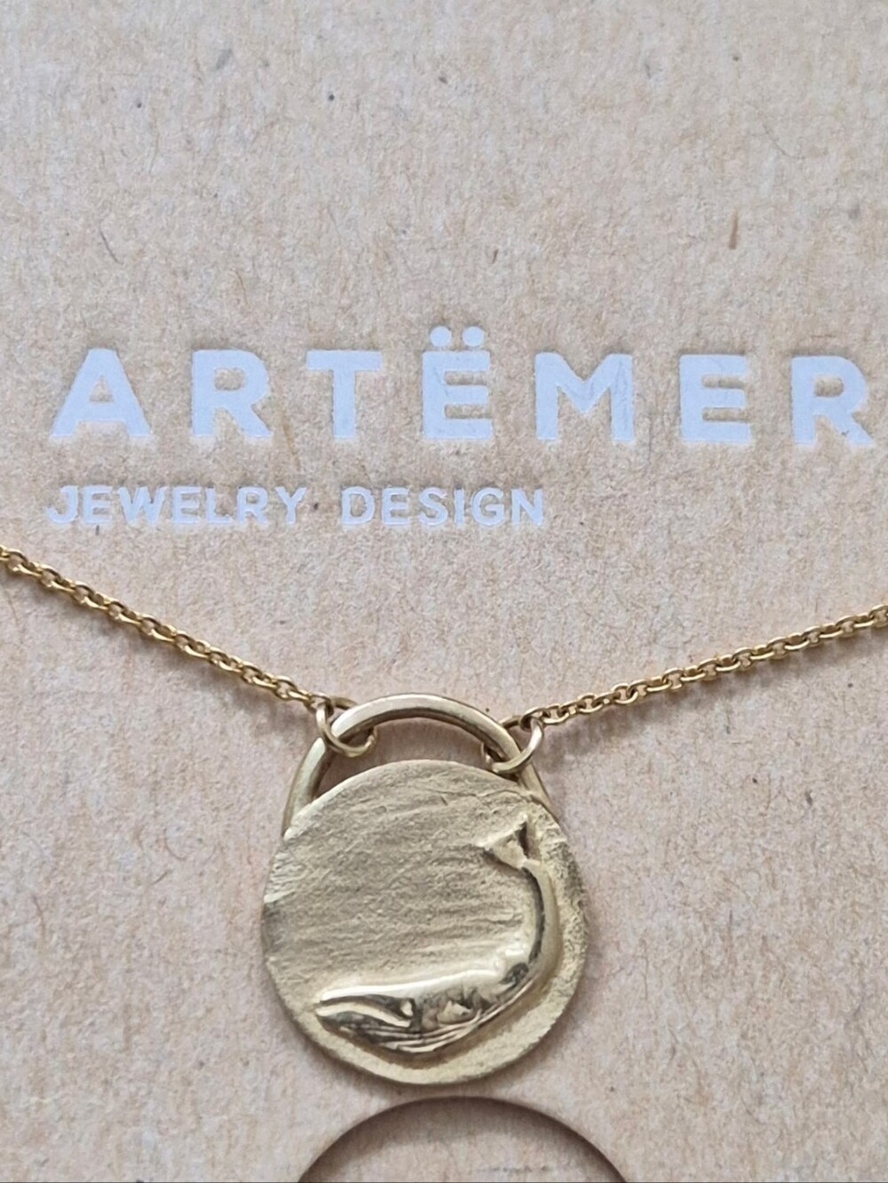ARTEMER 14kt Gold whale Animal Disc Medallion Pendant Necklace.